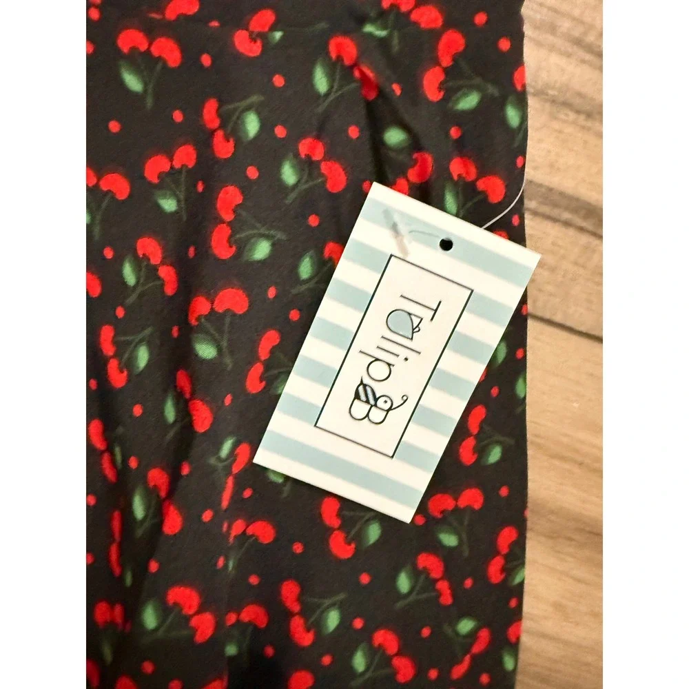 Tulip B Cherry Print Midi Skirt NWT Medium Black Red Pockets - Picture 5 of 9